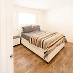 Lux Modern 1-Bedroom 1-Bathroom In Koreatown Area